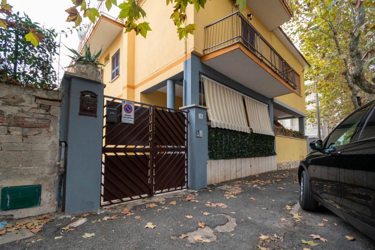 Casa Ilaria Apartment Ladispoli Luaran gambar